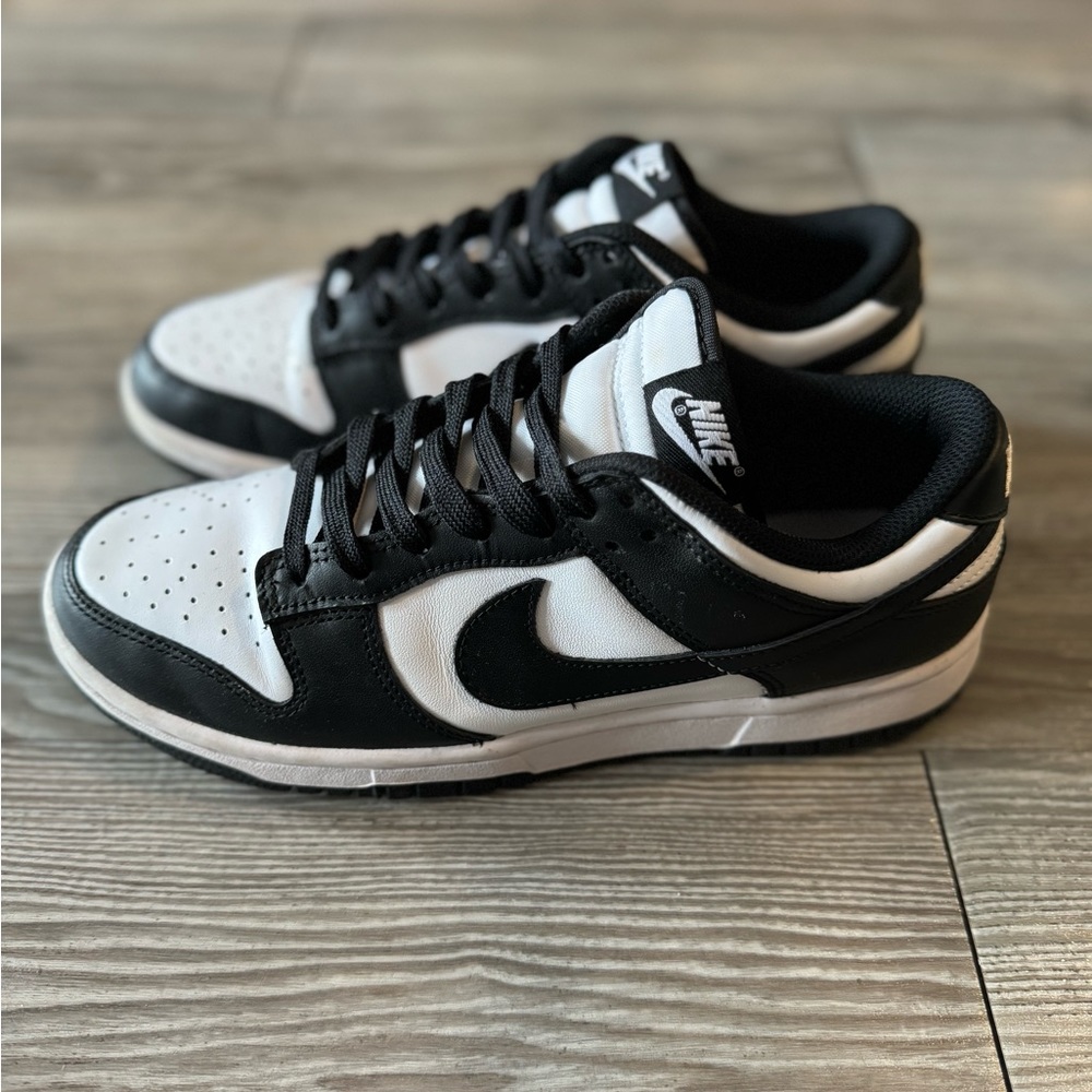 Nike Women's Panda Dunks